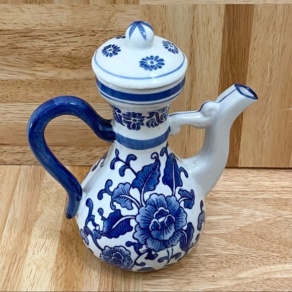 Vintage BOMBAY  Blue & White Ceramic 7” Teapot - Picture 3 of 11